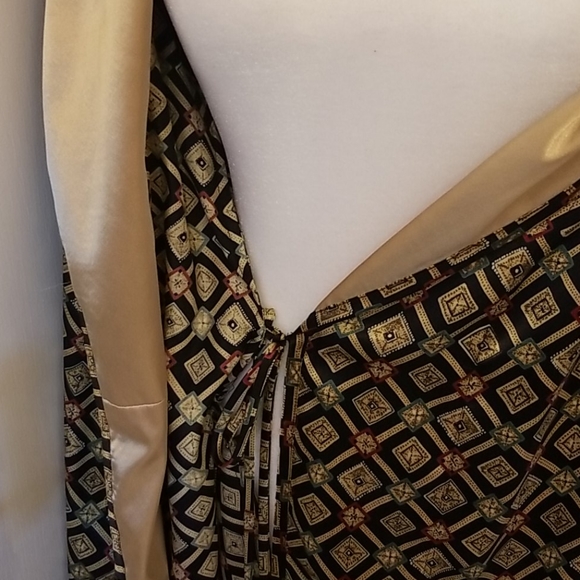 VICTORIA'S SECRET gold/navy print robe - Picture 7 of 7